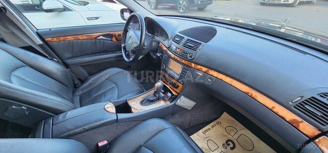 Mercedes E 240 2003, 303,000 km - 2.4 l - Bakı