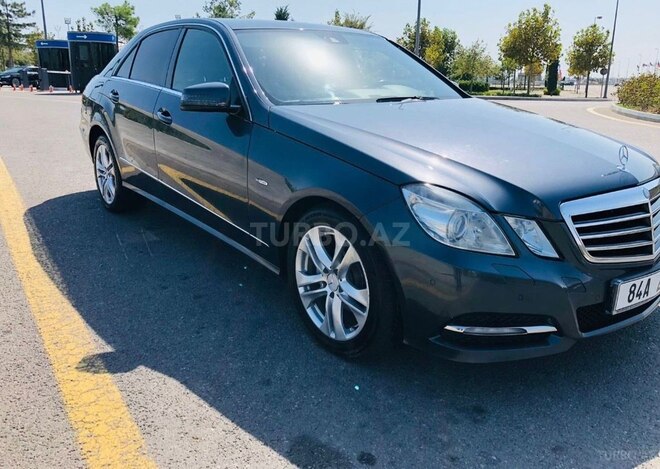Mercedes E 220 2010, 248,900 km - 2.2 l - Bakı