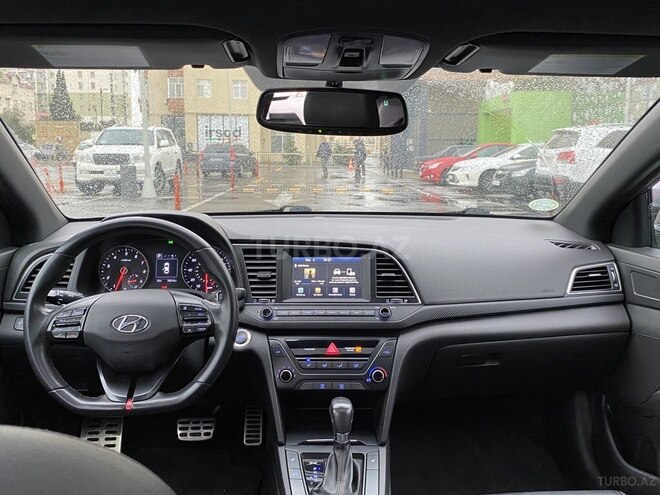 Hyundai Elantra 2018, 122,000 km - 1.6 l - Bakı