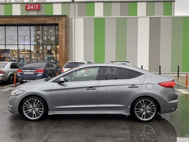 Hyundai Elantra 2018, 122,000 km - 1.6 l - Bakı