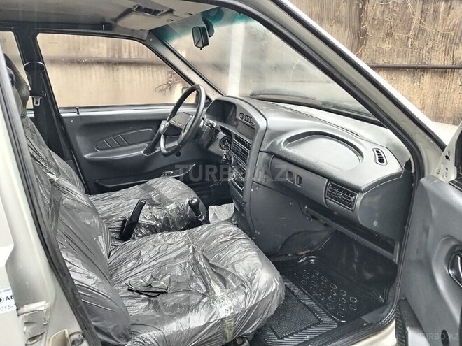 LADA (VAZ) 2115 2005, 300,000 km - 1.6 л - Bakı