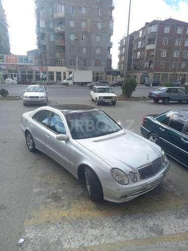 Mercedes E 270 2002, 495,000 km - 2.7 л - Bakı
