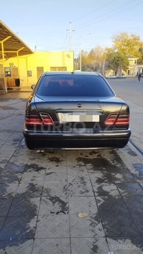 Mercedes E 290 1996, 450,000 km - 2.9 l - Ağstafa
