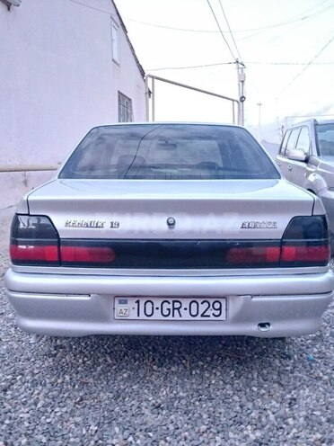 Renault 19 1996, 700,000 km - 1.4 л - Bakı