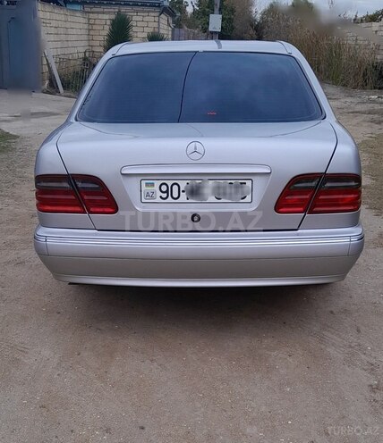 Mercedes E 240 2001, 285,000 km - 2.4 l - Şirvan
