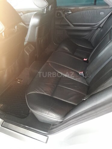 Mercedes E 240 2001, 285,000 km - 2.4 l - Şirvan