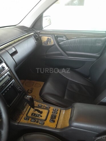 Mercedes E 240 2001, 285,000 km - 2.4 l - Şirvan
