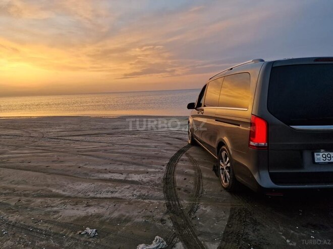 Mercedes V 220 2015, 271,000 km - 2.1 l - Bakı