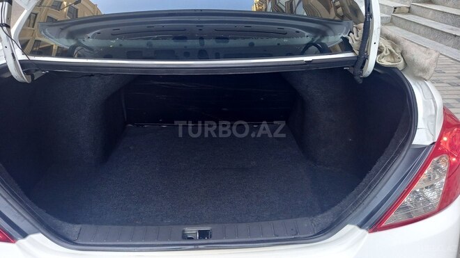 Nissan Sunny 2018, 165,500 km - 1.5 l - Bakı