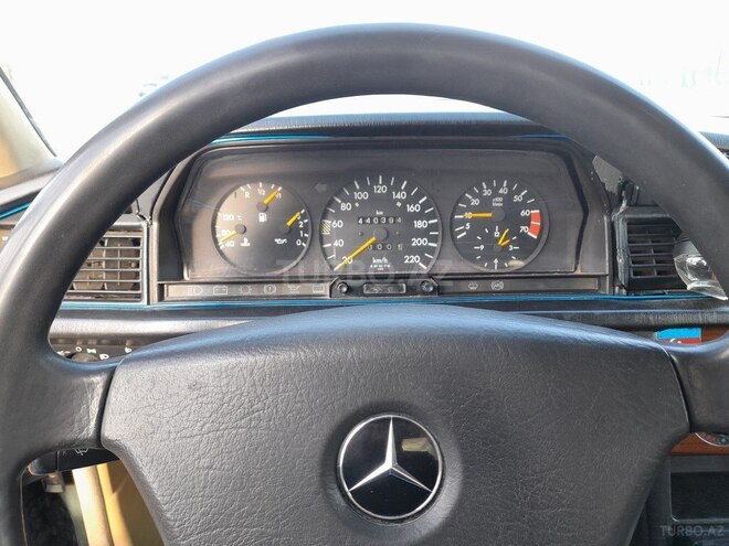 Mercedes 190 1992, 440,395 km - 2.0 л - Bakı