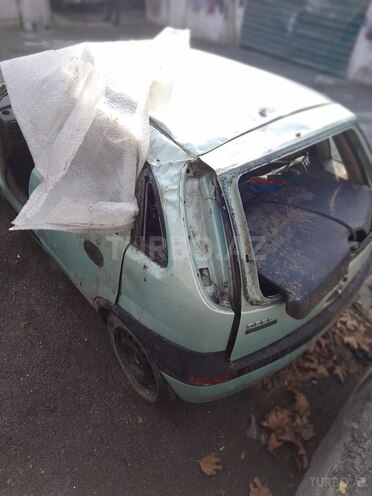 Opel Corsa 2001, 250,000 km - 1.4 l - Bakı