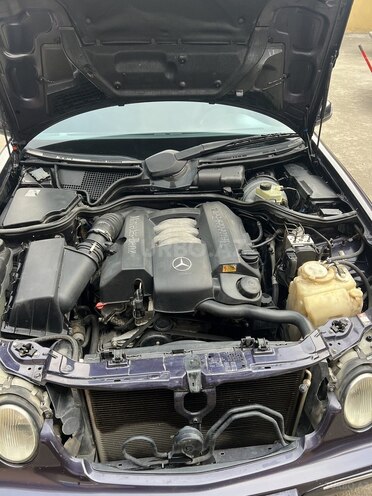 Mercedes E 240 1999, 329,143 km - 2.4 l - Lənkəran