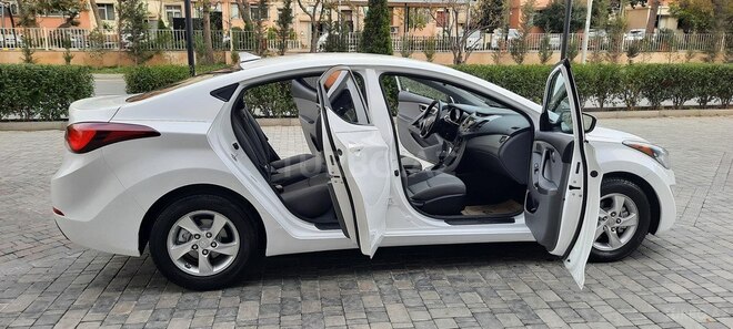 Hyundai Elantra 2015, 51,000 km - 1.8 l - Bakı