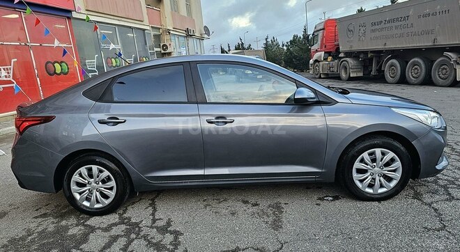 Hyundai Accent 2018, 63,500 km - 1.6 l - Bakı