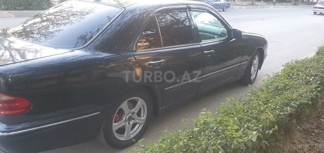 Mercedes E 240 2000, 391,000 km - 2.4 l - Yevlax