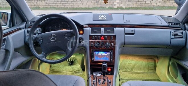 Mercedes E 240 2000, 345,000 km - 2.4 l - Lənkəran