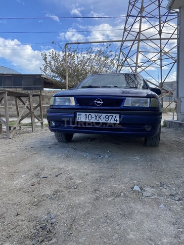 Opel Vectra 1993, 214,000 km - 1.8 l - Bakı