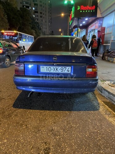 Opel Vectra 1993, 214,000 km - 1.8 l - Bakı