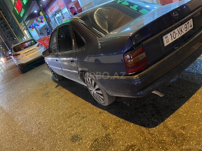 Opel Vectra 1993, 214,000 km - 1.8 l - Bakı