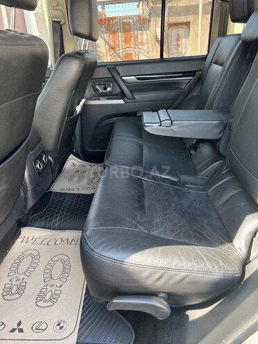Mitsubishi Pajero 2015, 170,000 km - 3.0 л - Bakı