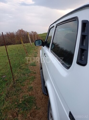 LADA (VAZ) Niva 1998, 100,000 km - 1.7 l - Yardımlı