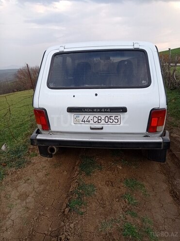 LADA (VAZ) Niva 1998, 100,000 km - 1.7 l - Yardımlı