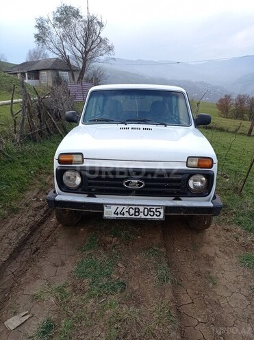 LADA (VAZ) Niva 1998, 100,000 km - 1.7 l - Yardımlı