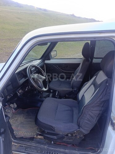 LADA (VAZ) Niva 2006, 313,800 km - 1.7 l - Yardımlı