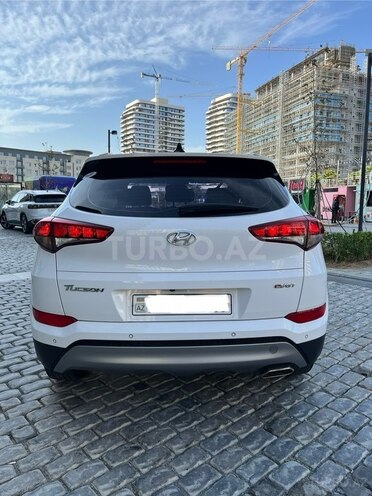 Hyundai Tucson 2016, 142,000 km - 1.7 l - Bakı