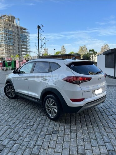 Hyundai Tucson 2016, 142,000 km - 1.7 l - Bakı