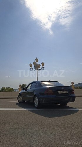 Mercedes E 220 2002, 421,365 km - 2.2 l - Qəbələ