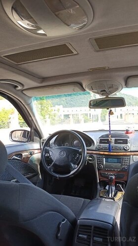 Mercedes E 220 2002, 421,365 km - 2.2 l - Qəbələ