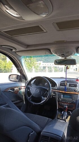 Mercedes E 220 2002, 421,365 km - 2.2 l - Qəbələ