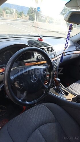 Mercedes E 220 2002, 421,365 km - 2.2 l - Qəbələ