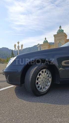 Mercedes E 220 2002, 421,365 km - 2.2 l - Qəbələ