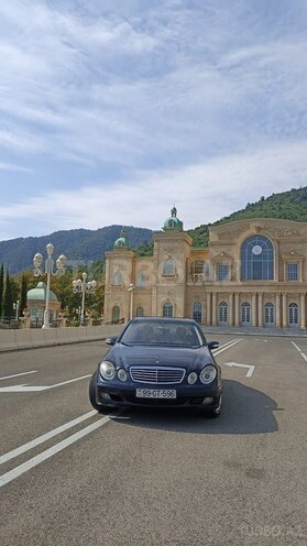Mercedes E 220 2002, 421,365 km - 2.2 l - Qəbələ