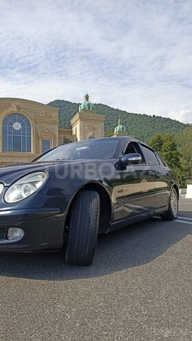 Mercedes E 220 2002, 421,365 km - 2.2 l - Qəbələ
