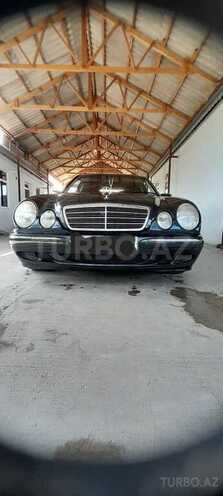 Mercedes E 200 2001, 205,001 km - 2.0 l - Siyəzən