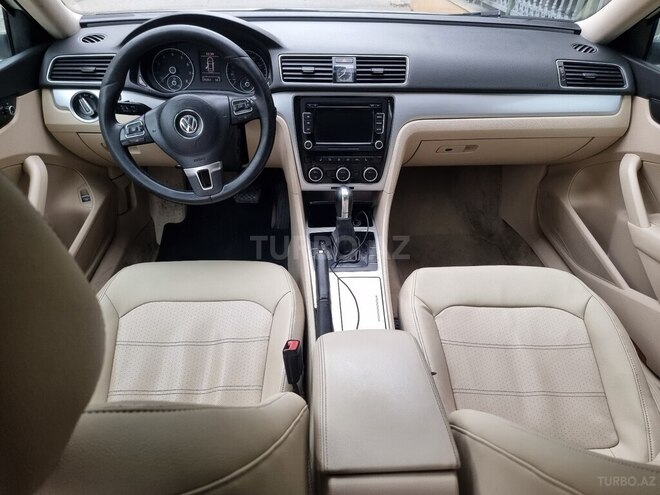 Volkswagen Passat 2012, 175,000 km - 2.5 l - Bakı
