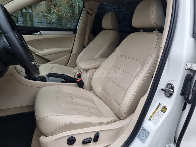 Volkswagen Passat 2012, 175,000 km - 2.5 l - Bakı