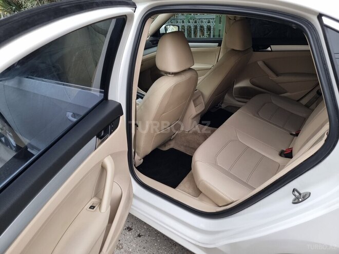 Volkswagen Passat 2012, 175,000 km - 2.5 l - Bakı