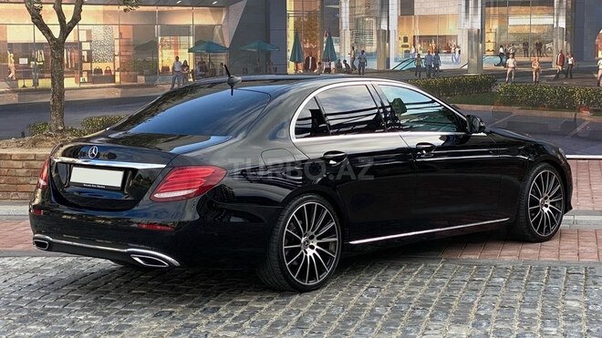 Mercedes E 220 2017, 292,000 km - 2.2 l - Bakı