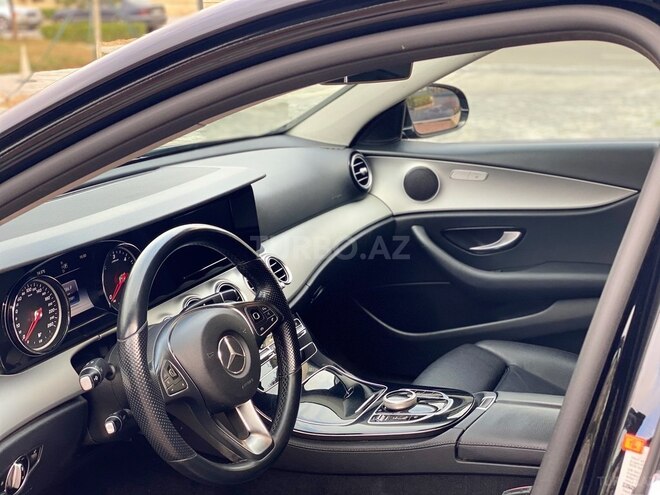 Mercedes E 220 2017, 292,000 km - 2.2 l - Bakı