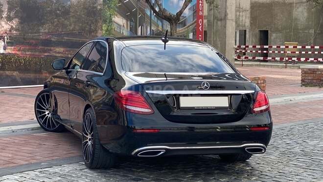 Mercedes E 220 2017, 292,000 km - 2.2 l - Bakı