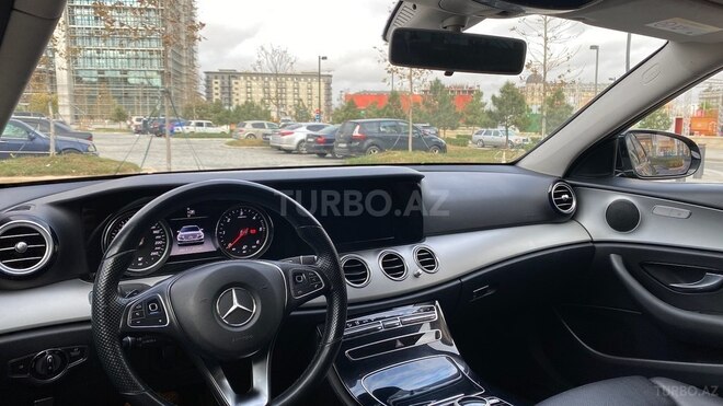 Mercedes E 220 2017, 292,000 km - 2.2 l - Bakı