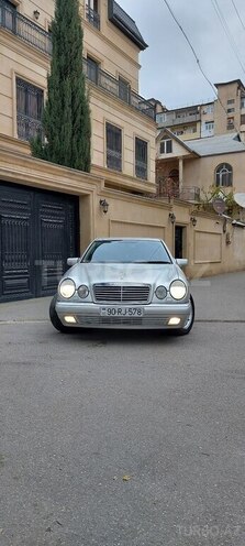 Mercedes E 240 1998, 130,000 km - 2.4 l - Bakı