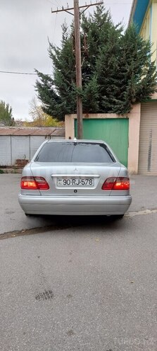 Mercedes E 240 1998, 130,000 km - 2.4 l - Bakı