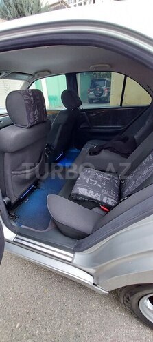 Mercedes E 240 1998, 130,000 km - 2.4 l - Bakı