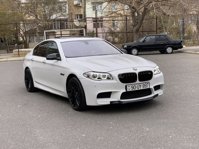 BMW 528 2014, 180,000 km - 2.0 l - Bakı