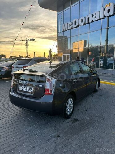 Toyota Prius 2014, 231,746 km - 1.8 l - Bakı